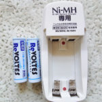 100円ショップ商品のReVOLTES（充電池）とNi-MH専用充電器